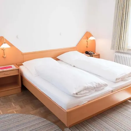 Отель Isernhagen 3*