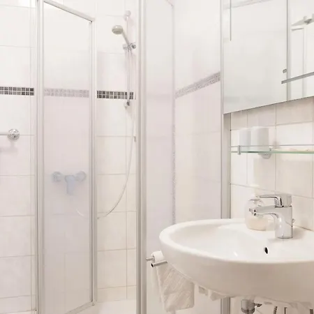 Hotell Isernhagen 3*